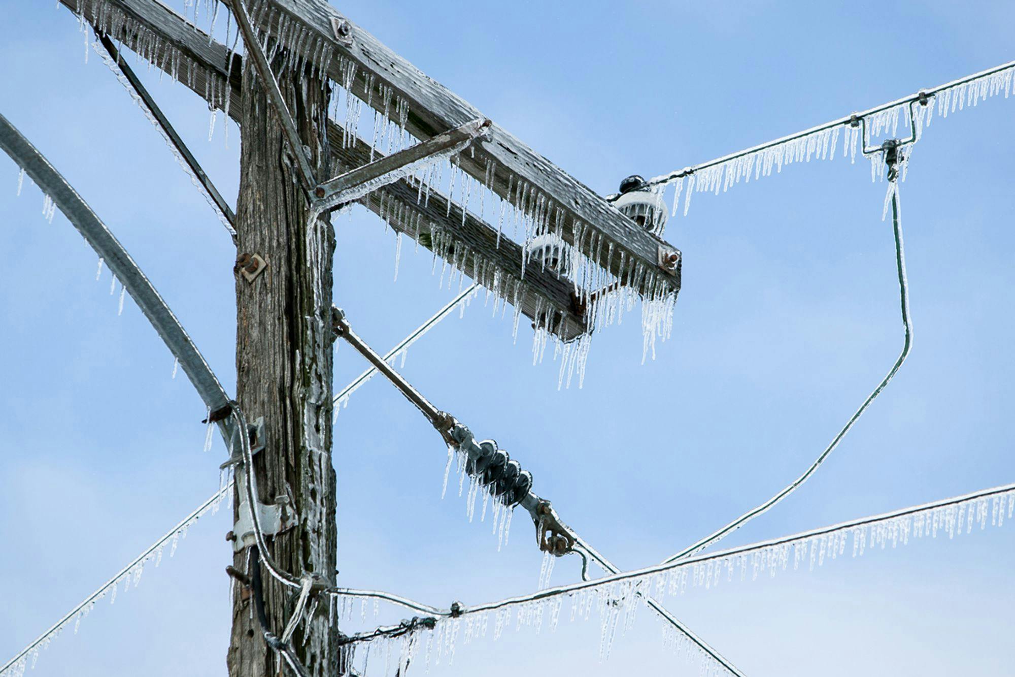 Preventive maintenance in winter – frozen electrical cables